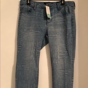 🌻🌻2/$25 or 1/$15NWT Liverpool Frankie cropped